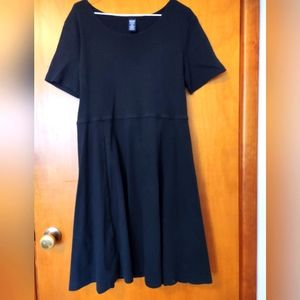 Lands End black dress. Women's M.